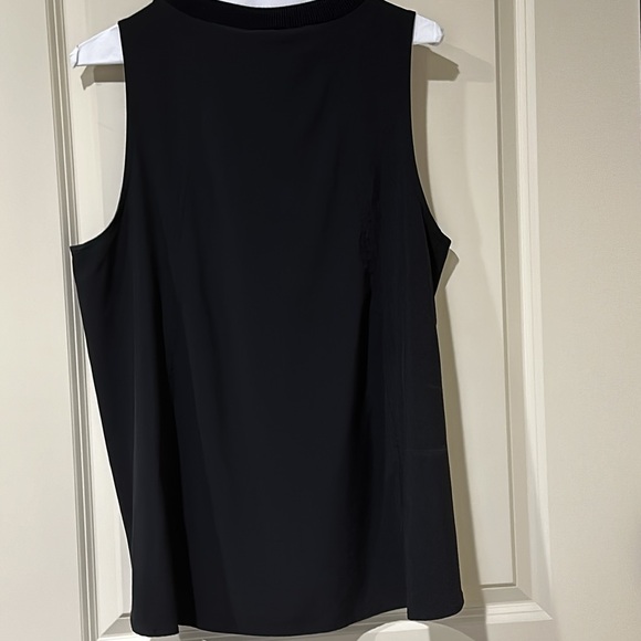 Athleta sleeveless large black tank - Picture 5 of 9
